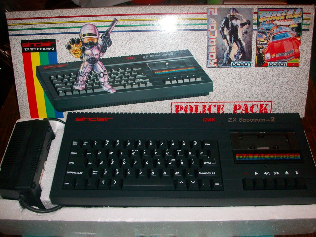 Спектрум 2. ZX Spectrum +2a Starter Pack. Спектрум панк. Спектрум выставка СПБ.