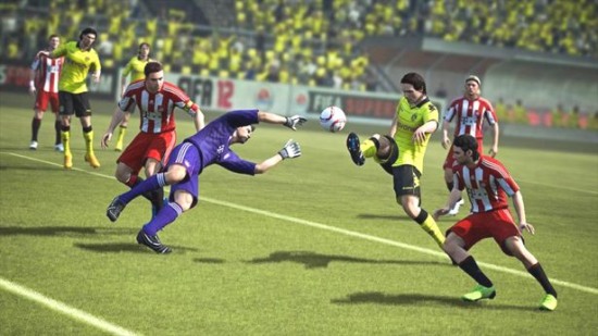 Review FIFA 12